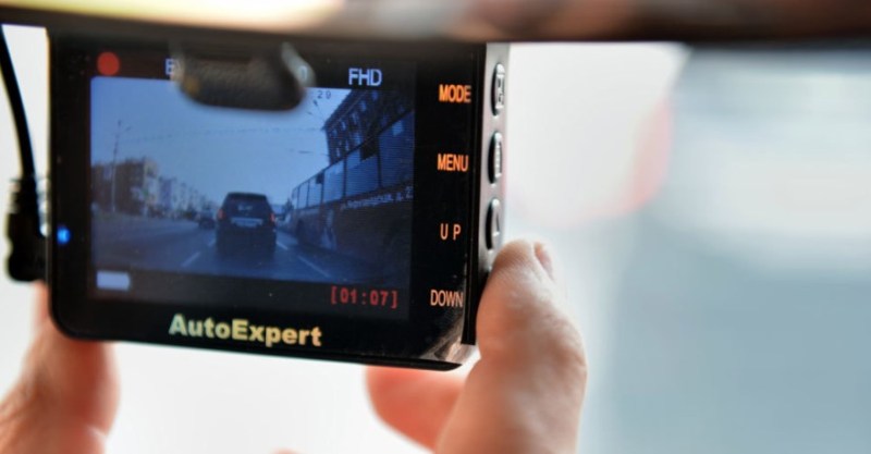 Разновидности и преимущества видеорегистраторов для автомобиля